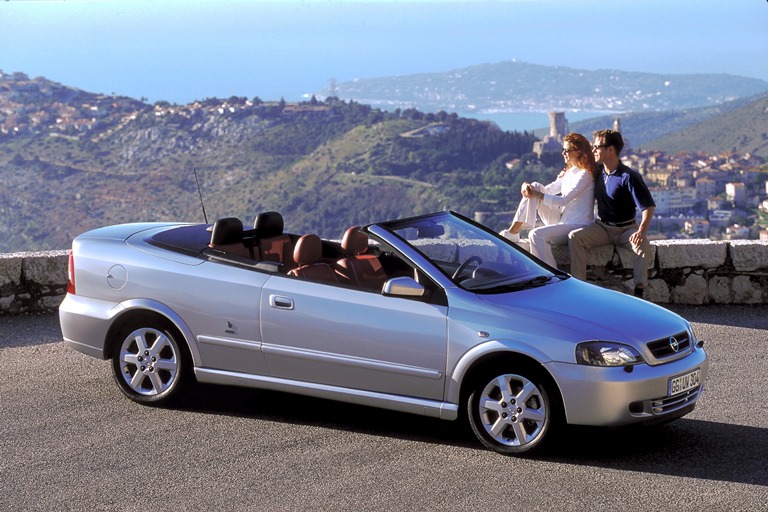 Quando Kadett divenne Astra - image 2001-Opel-Astra-G-Cabrio- on https://motori.net
