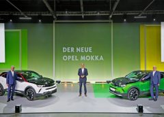 Save the date: 2035 appuntamento con l’idrogeno - image Opel-Mokka-Vorstellung-Adams-Lohscheller-Lott-1-240x172 on https://motori.net