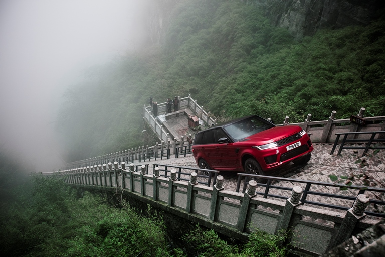 Vendute un milione di Range Rover Sport - image RR-Sport-1 on https://motori.net