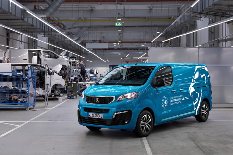 Peugeot e-Expert Hydrogen, inizia la produzione - image  on https://motori.net