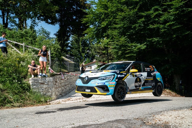 Un agguerrito gruppo di piloti alla ADAC Opel e-Rally Cup 2022 - image CLIO-RALLY on https://motori.net