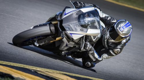 Yamaha a caccia di CIV Superbike e Superstock 1000 FIM CUP 2015 - image 001172-000021155-500x280 on https://moto.motori.net