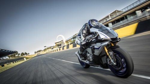 Yamaha a caccia di CIV Superbike e Superstock 1000 FIM CUP 2015 - image 001172-000021156-500x280 on https://moto.motori.net