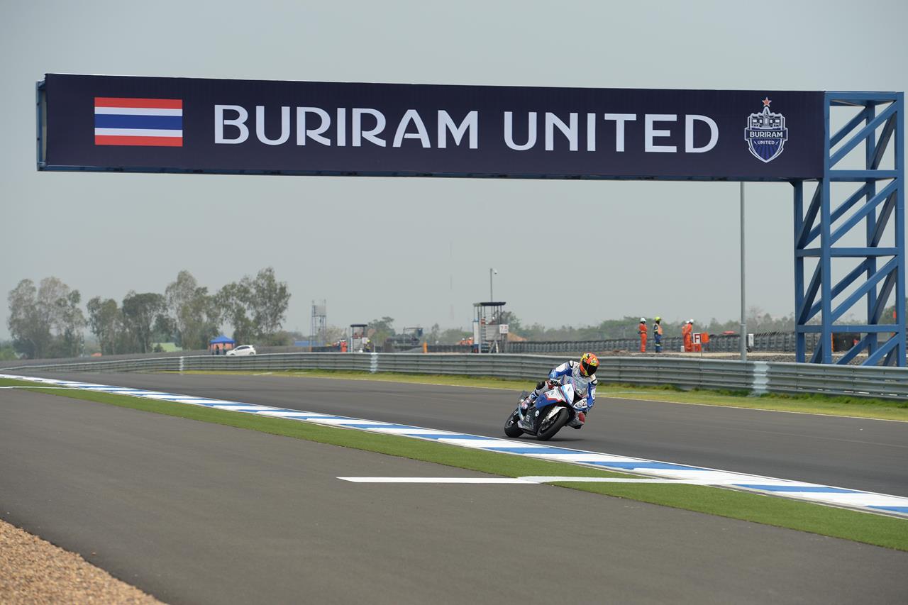 BMW Motorrad Italia SBK Team sulla nuova pista di Buriram - image 001202-000021371 on https://moto.motori.net