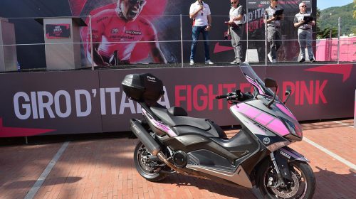 T-Max moto ufficiale del giro d'italia - image 001270-000021972-500x280 on https://moto.motori.net