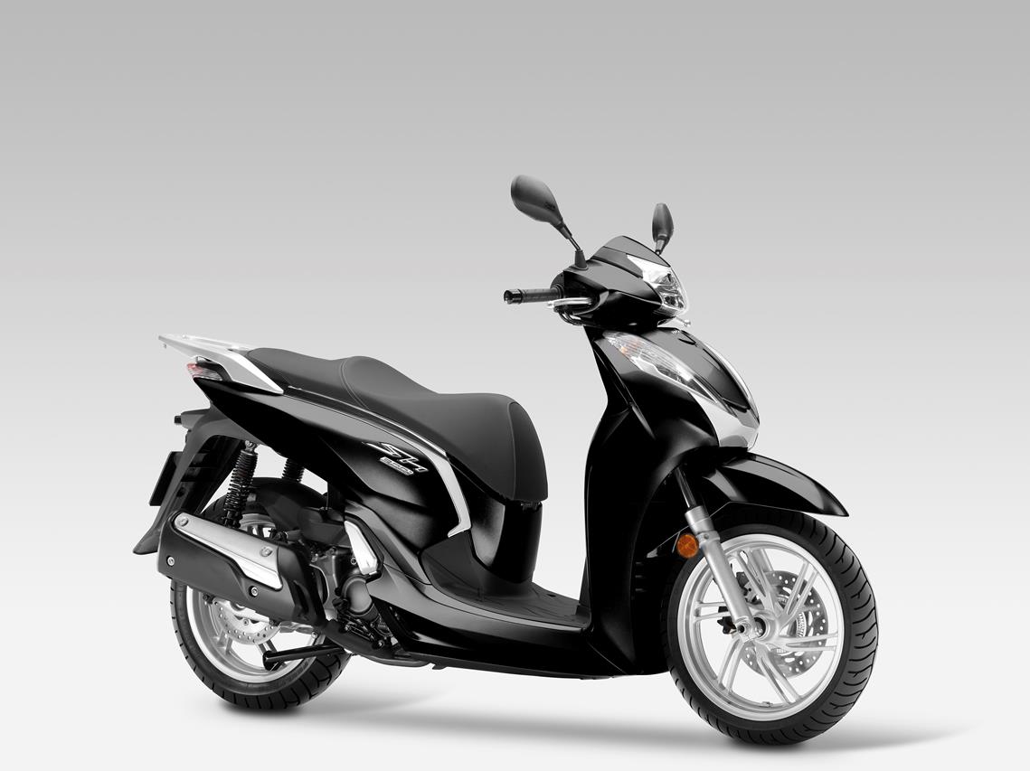 Honda SH300i ABS 2016 - image 001306-000022329 on https://moto.motori.net