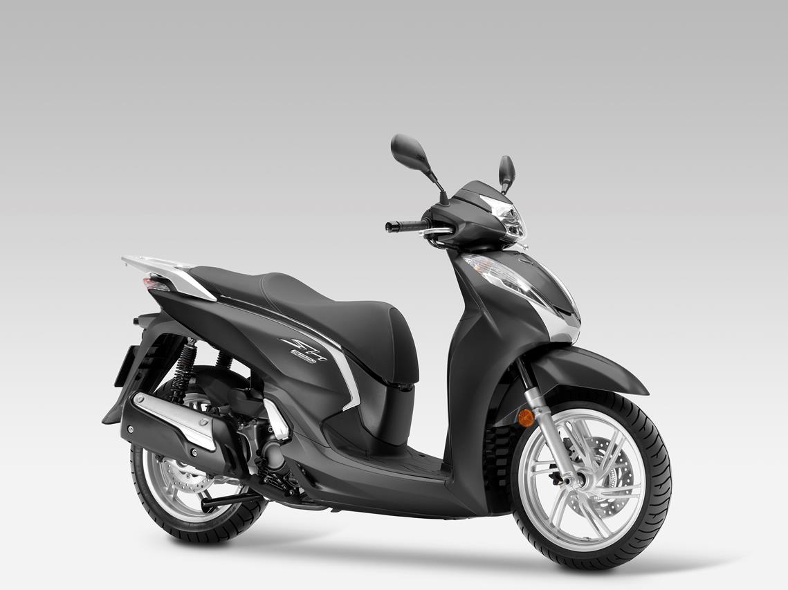 Honda SH300i ABS 2016 - image 001306-000022333 on https://moto.motori.net