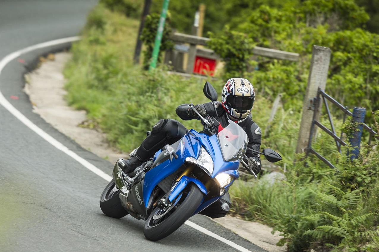 Suzuki GSX-S1000F ABS: oltre la Sportbike - image 001331-000022471 on https://moto.motori.net