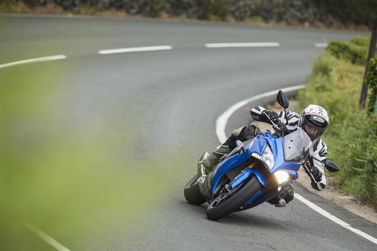 Suzuki GSX-S1000F ABS: oltre la Sportbike - image 001331-000022472 on https://moto.motori.net