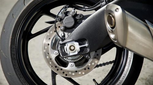 Suzuki GSX-S1000F ABS: oltre la Sportbike - image 001331-000022480-500x280 on https://moto.motori.net