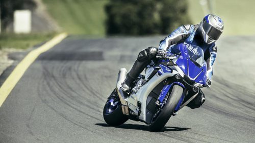 WE R1: Yamaha annuncia la nuova produzione di YZF-R1M - image 005358-000062681-500x280 on https://moto.motori.net