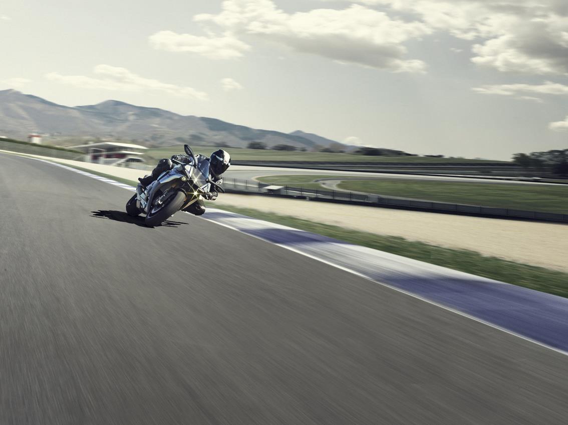 L’incredibile Yamaha YZF-R1M prenotabile solo on-line - image 005366-000062750 on https://moto.motori.net