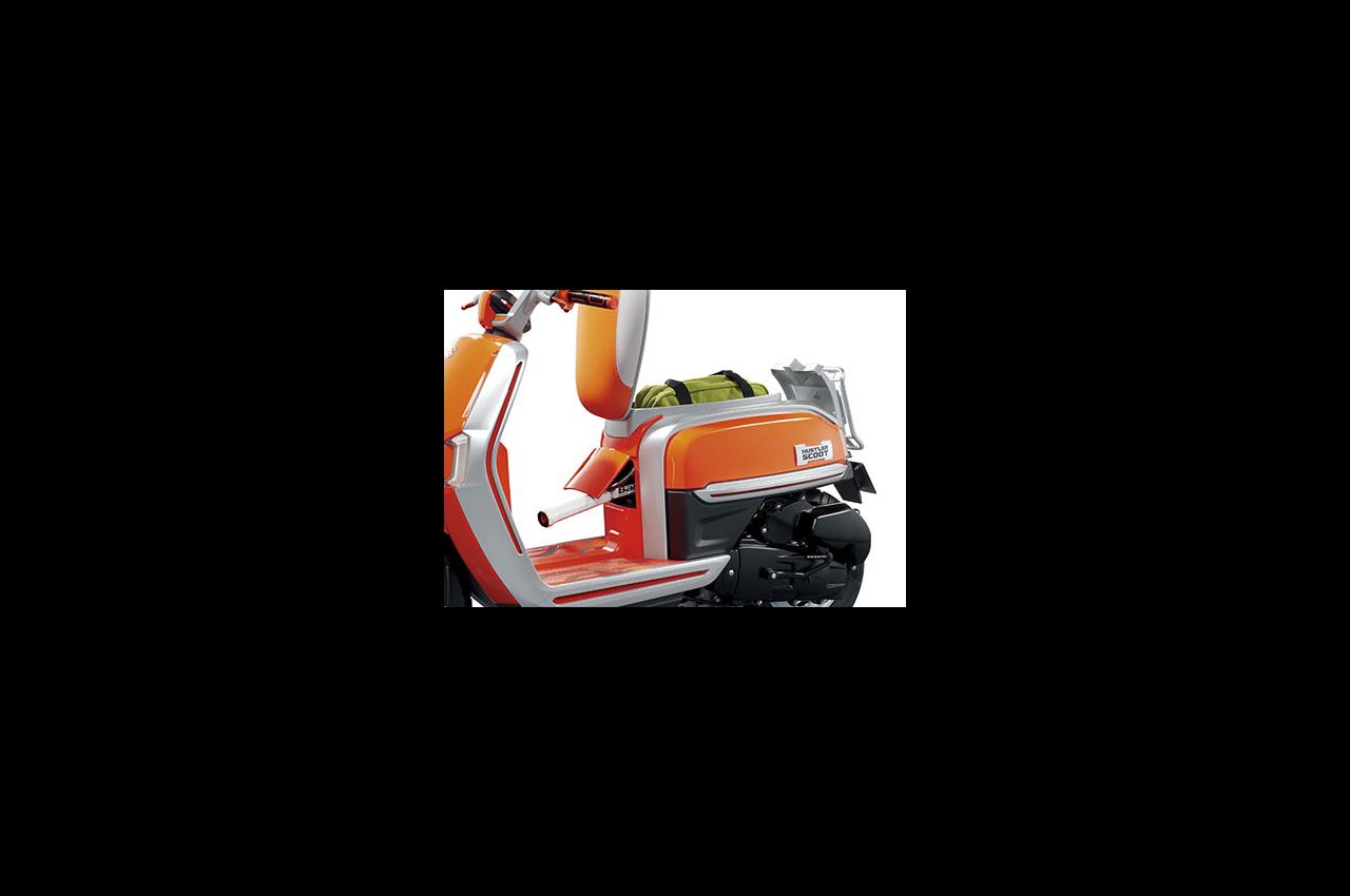 Suzuki al 44° Tokyo Motor Show - image 005368-000062761 on https://moto.motori.net