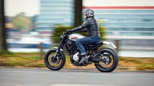 Yamaha Super 7 by JVB-MOTO: serie dedicata alla XSR700 - image 006388-000072855-500x280 on https://moto.motori.net