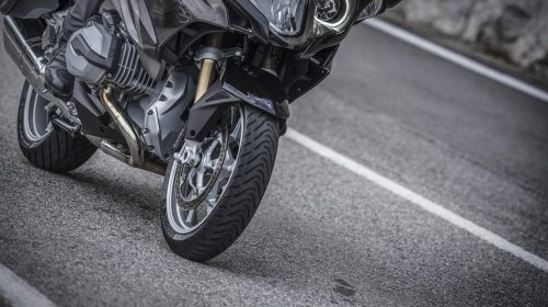 Michelin road 5 pneumatici per moto: più fiducia oggi, più fiducia domani - image 009434-000103749-500x280 on https://moto.motori.net