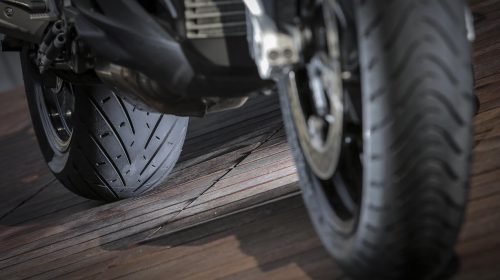METZELER presenta a il nuovo pneumatico Sport Touring Radiale ROADTEC 01 - image 009444-000103830-500x280 on https://moto.motori.net