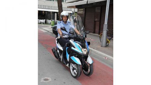 Yamaha Tricity 125 al servizio della Polizia di Riccione - image 009476-000104175-500x280 on https://moto.motori.net