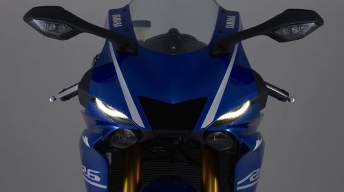 Nuova Yamaha YZF-R6: sofisticata, ridisegnata, eccezionale! - image 009482-000104194-500x280 on https://moto.motori.net