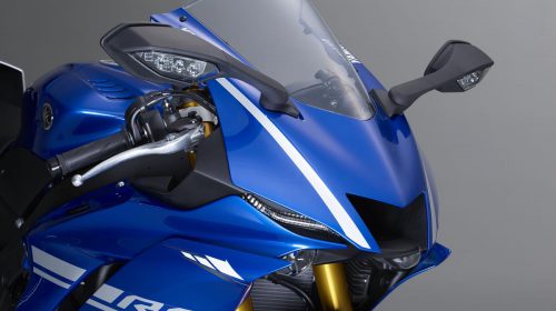 Nuova Yamaha YZF-R6: sofisticata, ridisegnata, eccezionale! - image 009482-000104195-500x280 on https://moto.motori.net