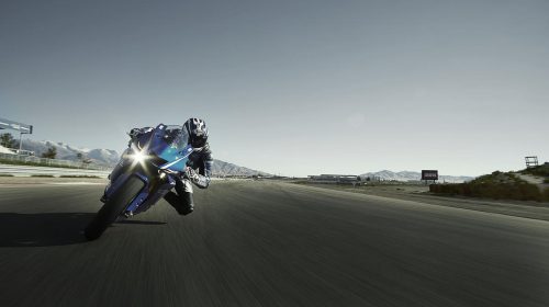 Nuova Yamaha YZF-R6: sofisticata, ridisegnata, eccezionale! - image 009482-000104207-500x280 on https://moto.motori.net