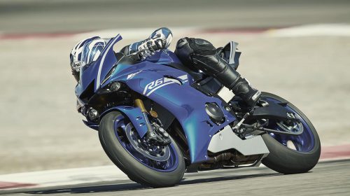 Nuova Yamaha YZF-R6: sofisticata, ridisegnata, eccezionale! - image 009482-000104211-500x280 on https://moto.motori.net