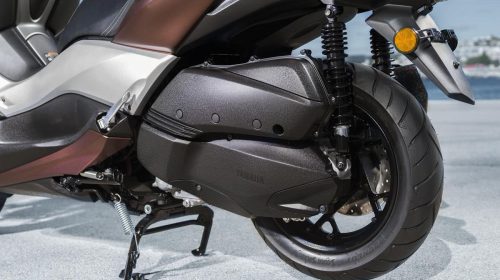 Nuovo Yamaha X-MAX 300: Nothing but the Max - image 009484-000104231-500x280 on https://moto.motori.net
