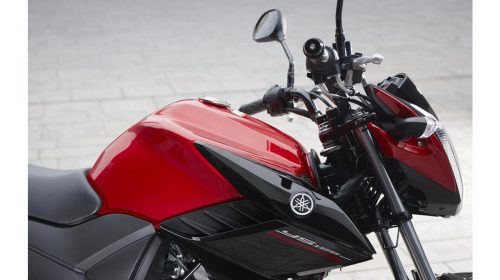 Yamaha presenta la nuova YS125 - image 009518-000104541-500x280 on https://moto.motori.net