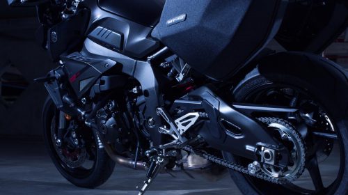 Yamaha amplia Hyper Naked con la nuova MT-10 Tourer Edition - image 009520-000104558-500x280 on https://moto.motori.net