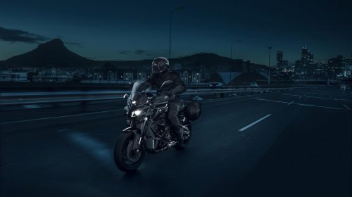 Yamaha amplia Hyper Naked con la nuova MT-10 Tourer Edition - image 009520-000104562-500x280 on https://moto.motori.net