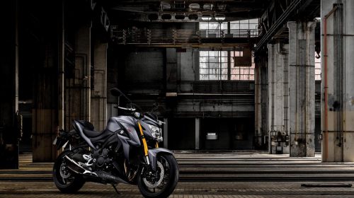 Nuovo listino Suzuki Moto: debuttano V-Strom 1000 2017 e GSX-S1000A/FA 2017 - image 009526-000104603-500x280 on https://moto.motori.net
