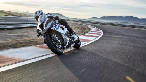 HP4 RACE BMW Motorrad: una moto da corsa purosangue - image 009534-000104653-500x280 on https://moto.motori.net