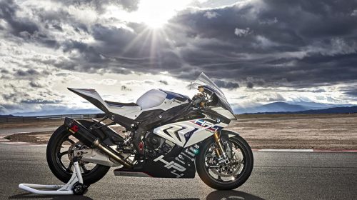 HP4 RACE BMW Motorrad: una moto da corsa purosangue - image 009534-000104667-500x280 on https://moto.motori.net