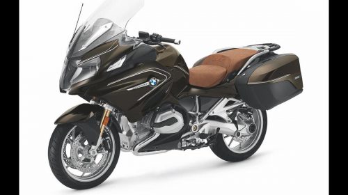 BMW Motorrad: nuovi colori ed equipaggiamenti per il MY 2018 - image 009554-000104810-500x280 on https://moto.motori.net