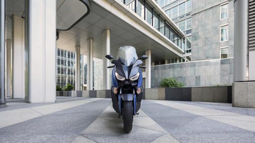 Nuovo Yamaha X-MAX 400 m.y. 2018 - image 009556-000104851-500x280 on https://moto.motori.net