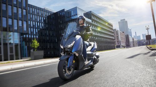 Nuovo Yamaha X-MAX 400 m.y. 2018 - image 009556-000104857-500x280 on https://moto.motori.net
