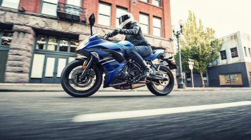 Kawasaki Ninja 400 - Street born, track inspired - image 009558-000104866-500x280 on https://moto.motori.net