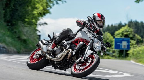 Ducati Monster 821: il mito accessibile - image 000002-000000001-500x280 on https://moto.motori.net