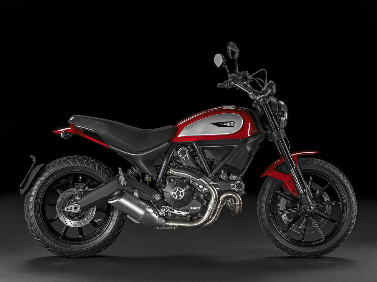 Moto dell’anno 2015 alla Ducati - image 000040-000010173 on https://moto.motori.net