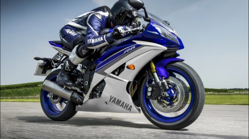 Yamaha R6 2015: debuttano le nuove grafiche - image 000044-000010198-500x280 on https://moto.motori.net
