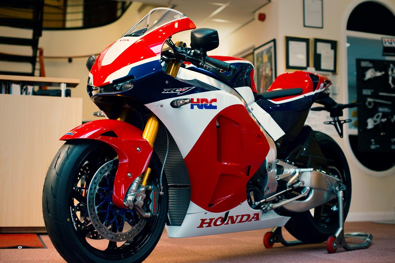 Consegnata nel Regno Unito la prima Honda RC213V-S venduta - image 006414-000073655 on https://moto.motori.net