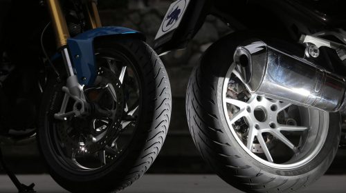 METZELER presenta a il nuovo pneumatico Sport Touring Radiale ROADTEC 01 - image 009444-000103819-500x280 on https://moto.motori.net