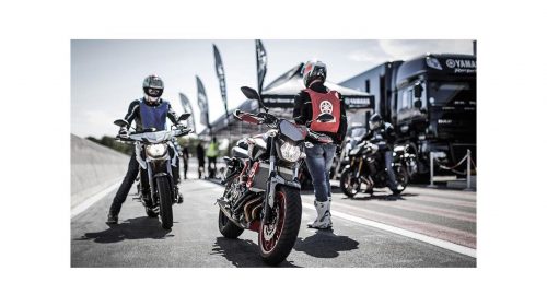 Yamaha presenta il tour 2016 dedicato alle famiglie MT e Sport Touring - image 009446-000103839-500x280 on https://moto.motori.net
