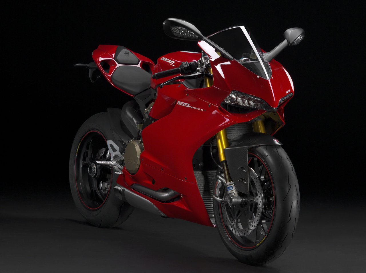 Listino Ducati Monster 696 Naked Media - image 13244_1 on https://moto.motori.net