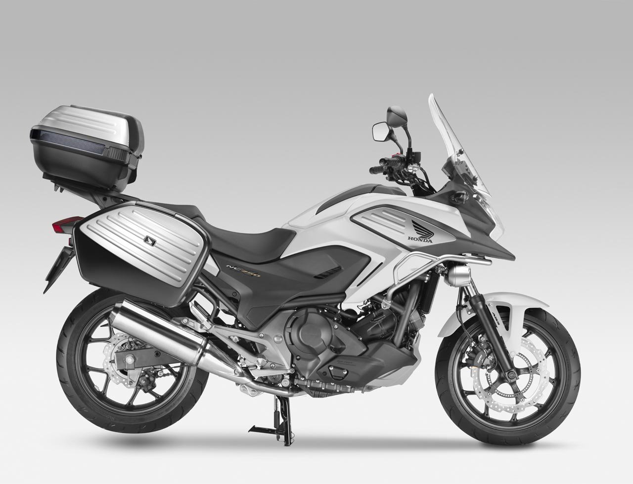 Listino Honda NC750X ABS Granturismo on-off - image 13506_1 on https://moto.motori.net