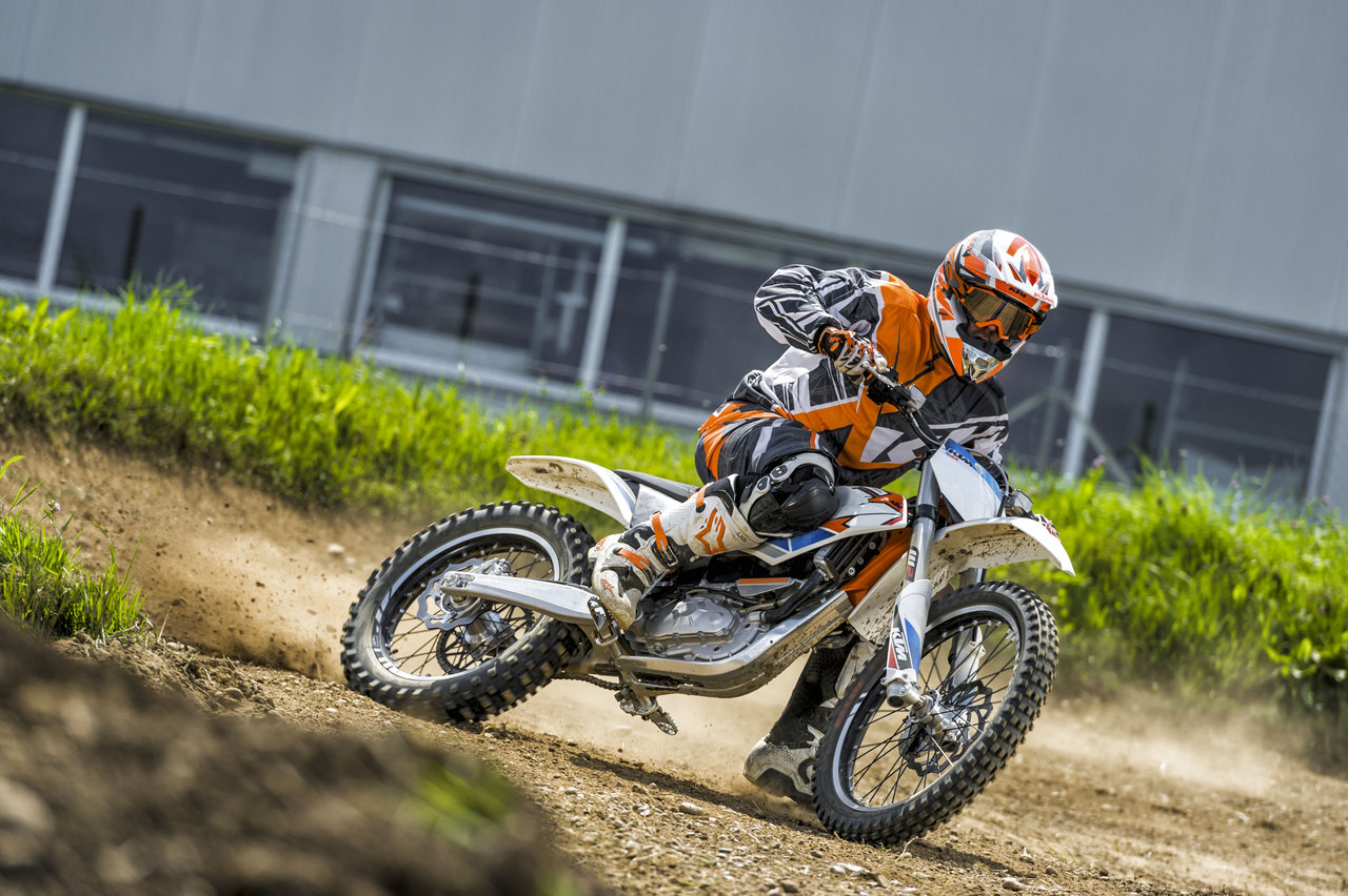 Listino Ktm SX 125 Cross - image 13692_1 on https://moto.motori.net