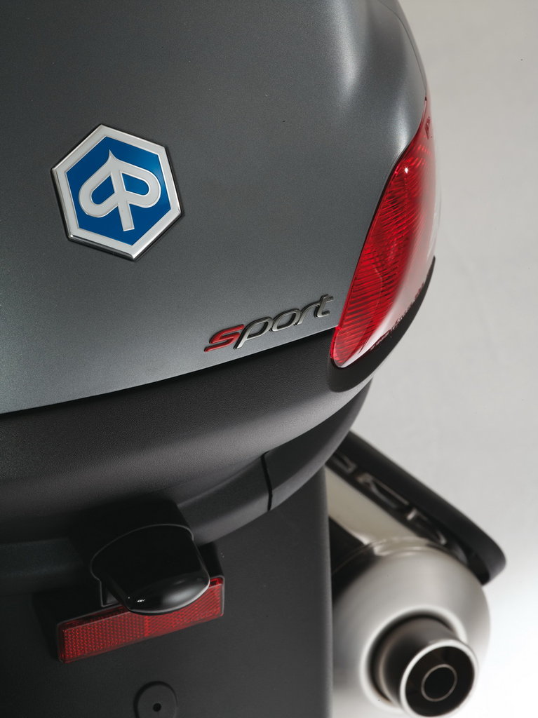 Listino Piaggio X 10 Executive 500 Scooter oltre 300 - image 15088_piaggio-mp3300-ie-business-lt on https://moto.motori.net