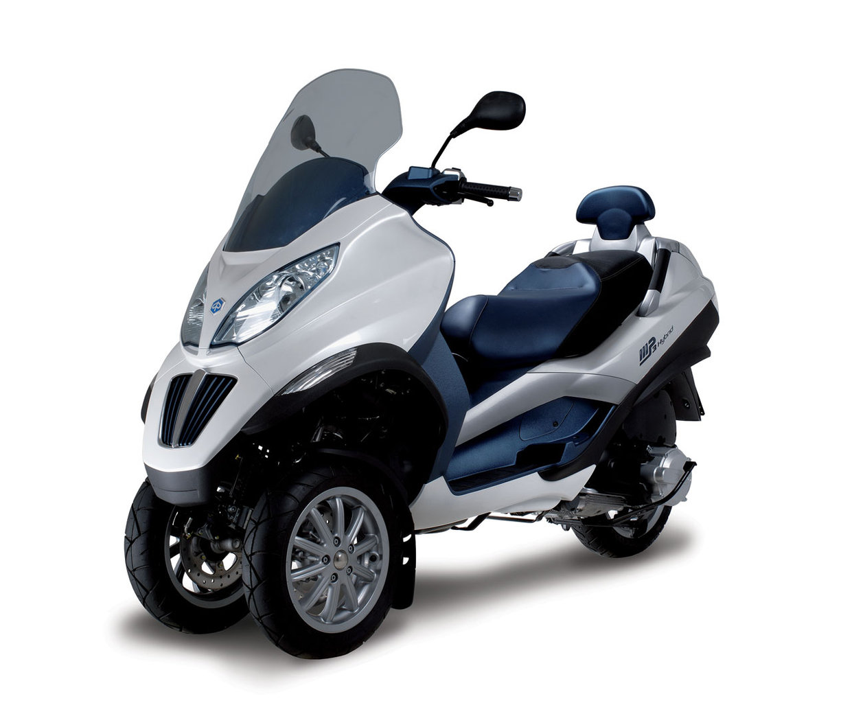 Listino Piaggio MP3 300 Hybrid Scooter 150-300 - image 15089_piaggio-mp3300-hybrid on https://moto.motori.net