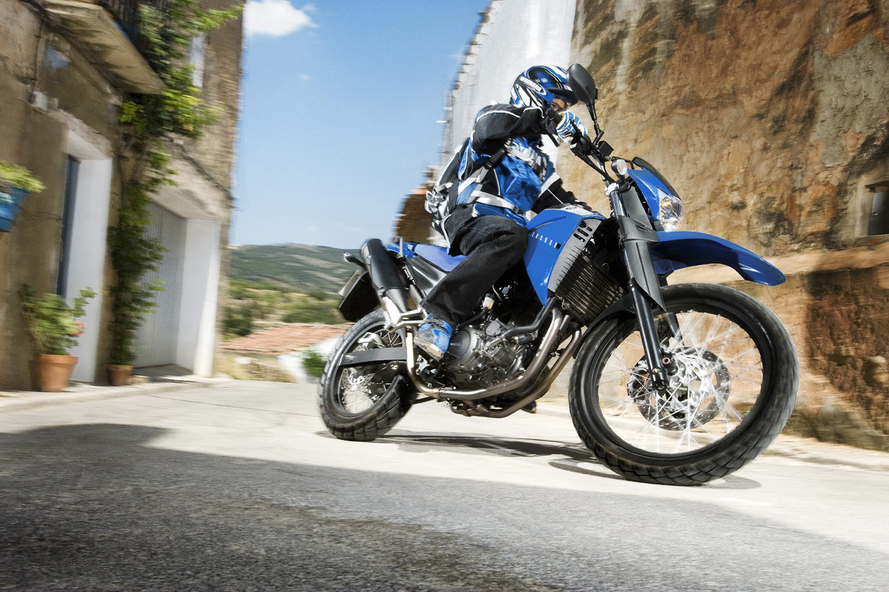 Listino Yamaha TDM900 ABS Sport-touring - image 15459_yamaha-xt660-r on https://moto.motori.net