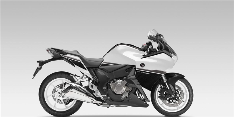 Catalogo Honda VFR 1200 F Dual Clutch Transmission ABS 2014 - image 7931_1_big on https://moto.motori.net
