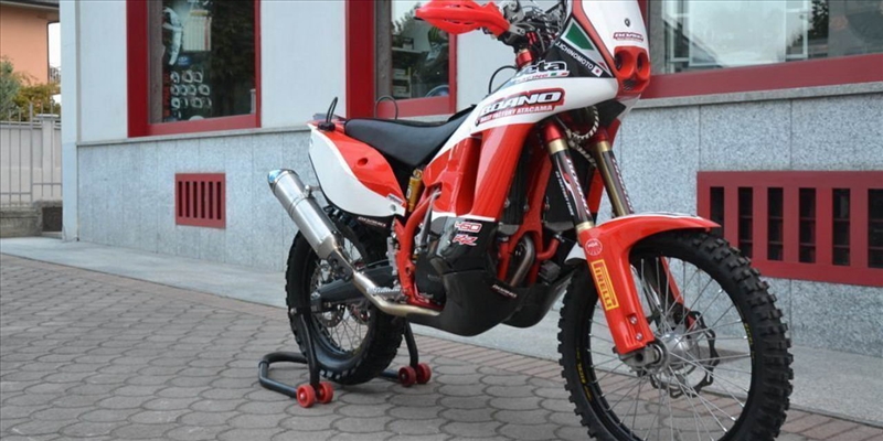 Catalogo Betamotor RR Enduro 450 4T Racing 2014 - image 8081_1_big on https://moto.motori.net